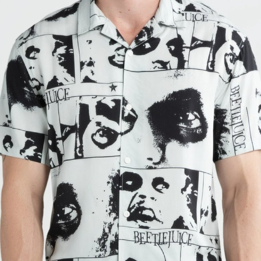 NEW Men's Beetlejuice Button Up Medium (38/40) Short Sleeve Shirt